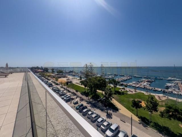 à venda Luxuoso apartamento de 194 m2, Marina de Olhao, Olhão, Faro