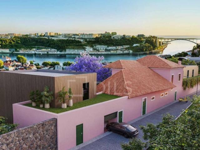 à venda Apartamento de alto padrão de 193 m2, Rua da Restauracao, Porto