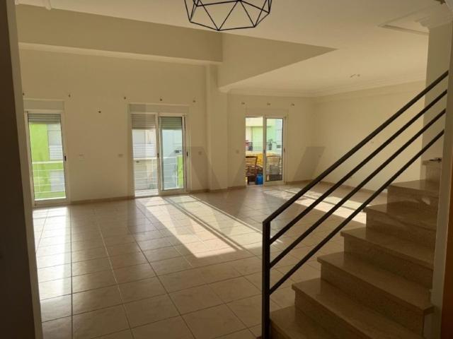 à venda Luxuoso apartamento de 208 m2, Alcochete, Setúbal