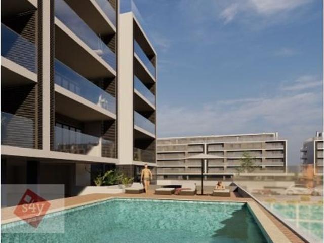 à venda Luxuoso apartamento de 203 m2, Portas da Cidade, Montijo, Setúbal