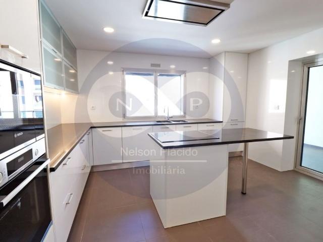 à venda Apartamento de luxo de 260 m2, Colinas do Cruzeiro, Odivelas, Lisboa