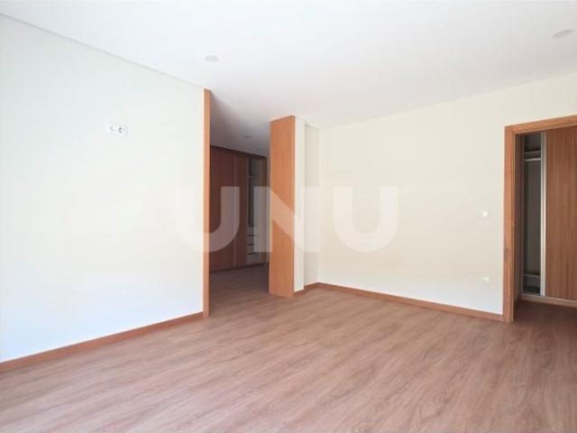 à venda Luxuoso apartamento de 223 m2, Ovar, Aveiro