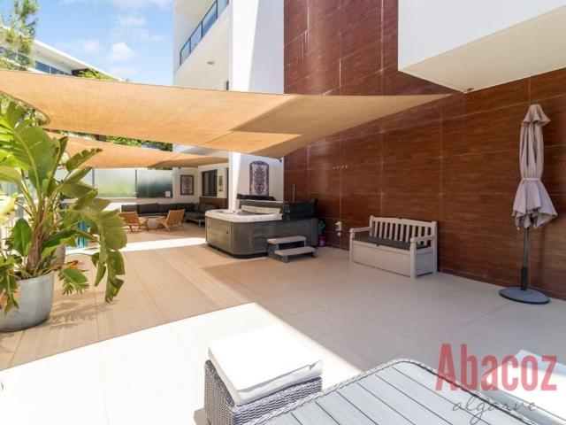 à venda Luxuoso apartamento de 234 m2, Marina Village, Lagos, Faro