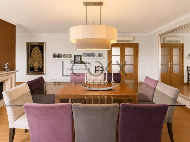 à venda Luxuoso apartamento de 356 m2, Cascais, Lisboa