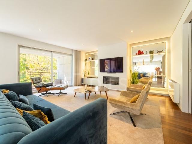à venda Luxuoso apartamento de 369 m2, Fluvial Lordelo do Ouro, Porto