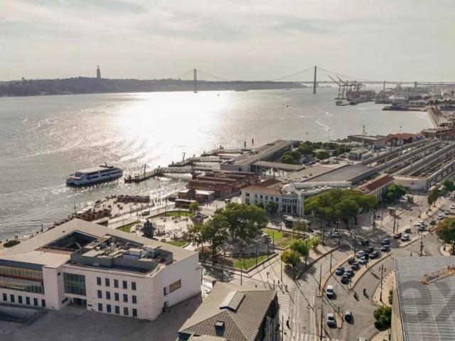 à venda Luxuoso apartamento de 46 m2, Misericórdia, Lisboa