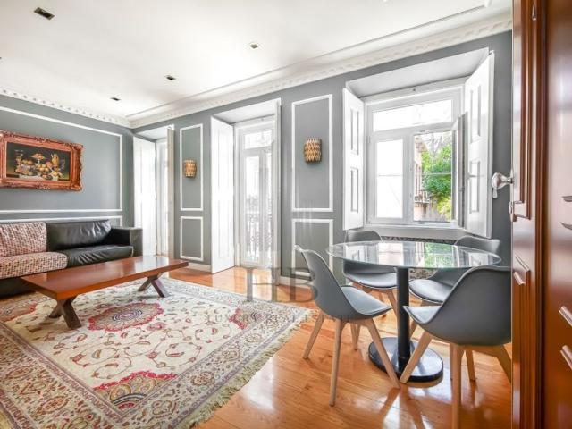 à venda Luxuoso apartamento de 60 m2, Lapa, Lisboa