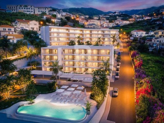 à venda Luxuoso apartamento de 80 m2, Calheta, Madeira