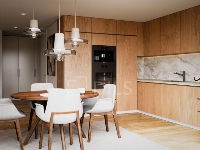 à venda Luxuoso apartamento de 85 m2, Cedofeita Santo Ildefonso, Porto