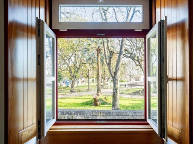 à venda Apartamento de alto padrão de 89 m2, Estrela Lapa, Lisboa