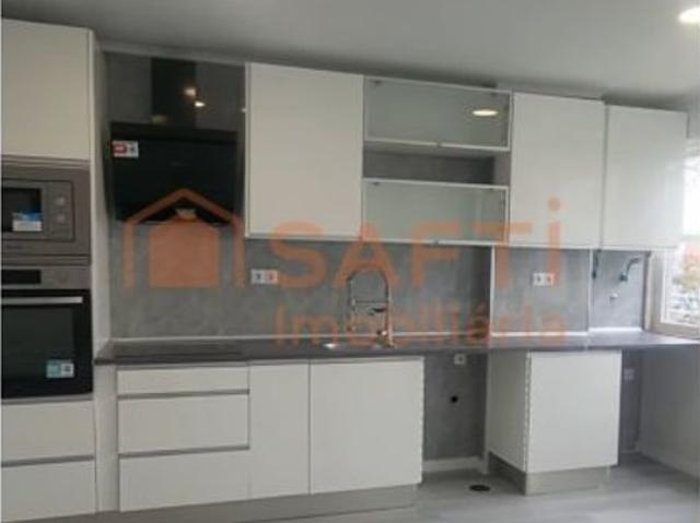 à venda Luxuoso apartamento de 90 m2, Oeiras, Portugal