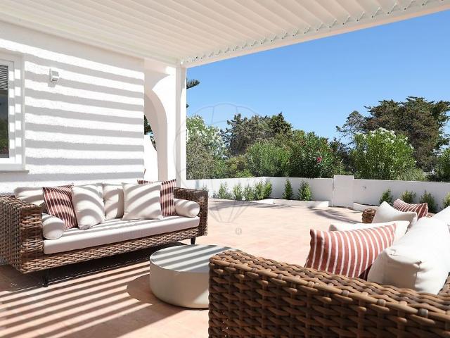 à venda Luxuoso apartamento de 92 m2, Luz, Portugal