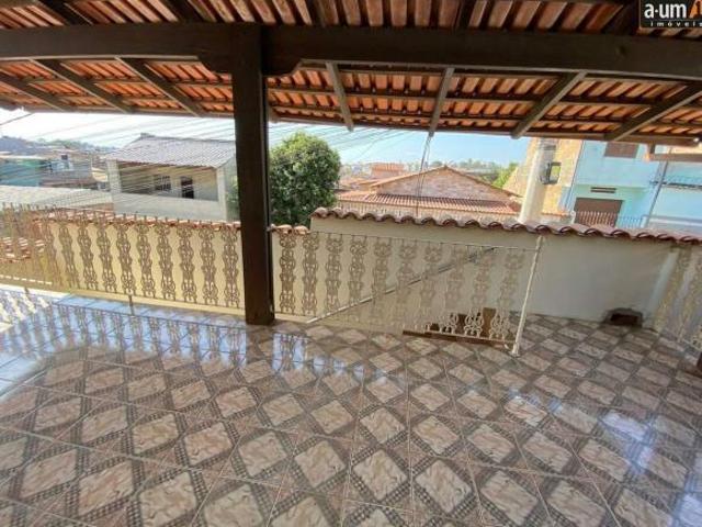à vendaCasaTrês BarrasContagem