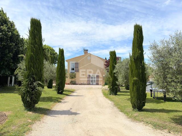 A VENDRE 84530 VILLELAURE BASTIDON 4 PIECES D'ENVIRON 107M2 AVEC JARDIN, GARAGE ET ATELIER