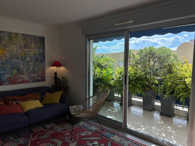 A VENDRE 2 PIÈCES 51m2 GARAGE BEAULIEU SUR MER 740 000€