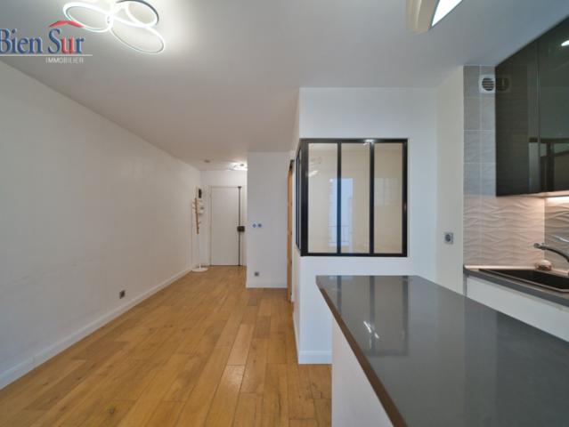 À vendre ? T1 refait à neuf avec balcon et cave ? Idé