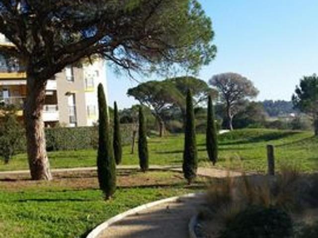 À vendre – T2 50m2 terrasse parking Fréjus 83600