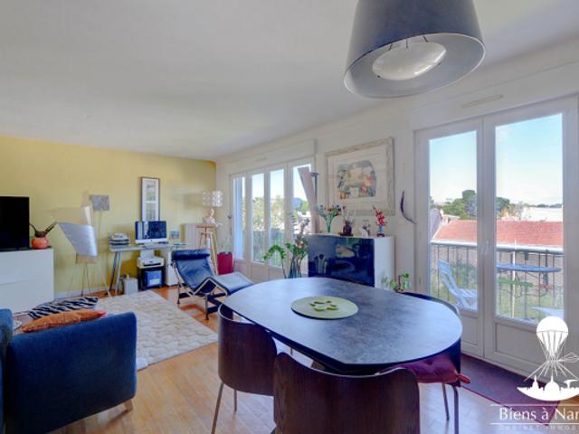 A vendre T4 Nantes Canclaux avec balcon, ascenseur et box