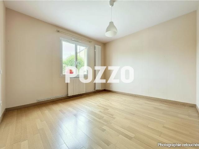 A VENDRE. TORIGNY. PAVILLON DE 146 M2 AVEC VIE DE PLAIN PIED