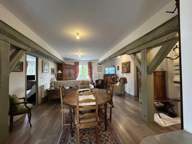 A VENDRE TRES BEL APPARTEMENT