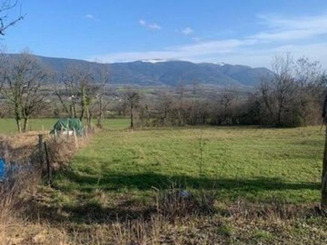 A vendre très bel appartement en duplex de 135 m2 avec terrain d'environ 1000 m2
