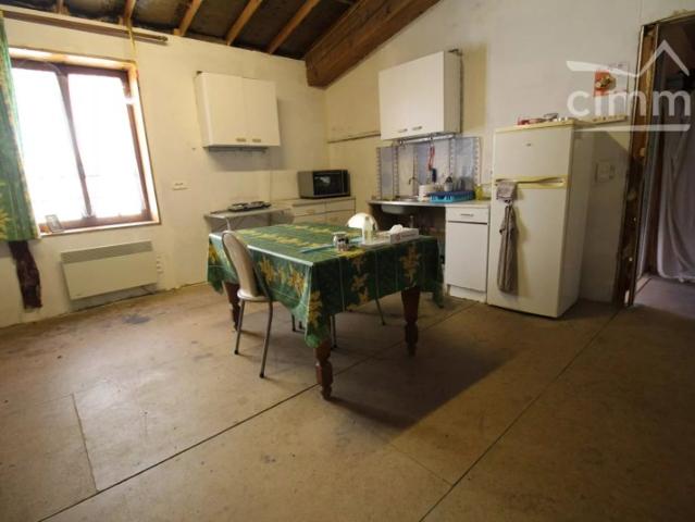 A vendre une maison à rénover