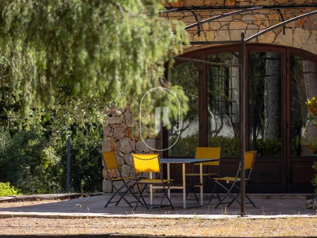 A vendre Var Lorgues deux maisons de charme et parc paysagé 340m² Taradeau