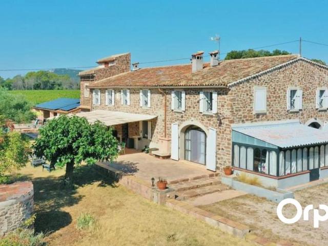 À Vendre Var Propriété de caractère – 3 hectares Bastide provençale avec dépendances, vue panoramique / Gonfaron – Massif des Maures