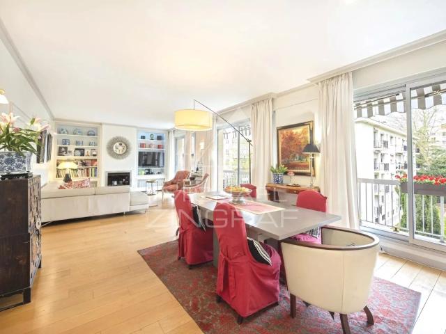 A VENDRE VIAGER SANS RENTE 3 Chambres Parfait état Cla. 119m² Neuilly sur Seine