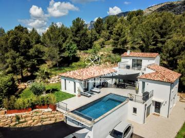 A VENDRE VILLA 6 pièces CONTEMPORAINE RECENTE
