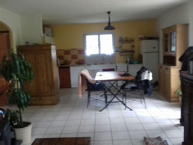 A vendre Villa 3 pièces sur 800m2 de terrain à Saint Felix de Lodez