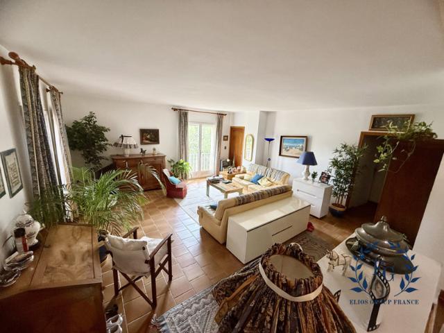 A VENDRE VILLA T5 SUR LA DESTROUSSE