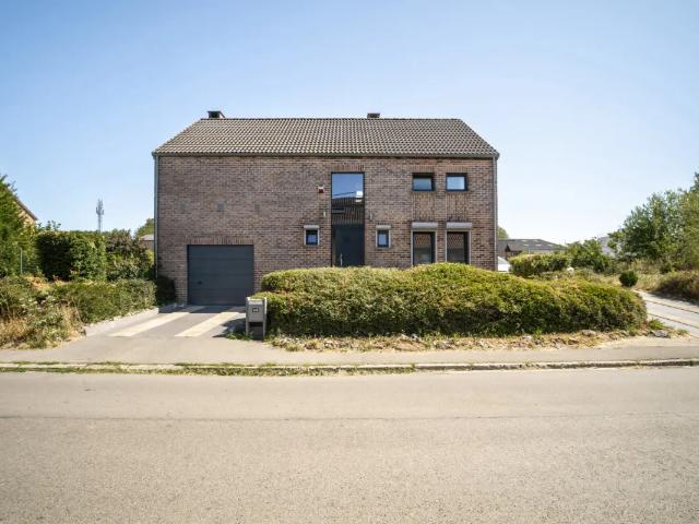 à vendre Villa Thuillies rue de la Victoire
