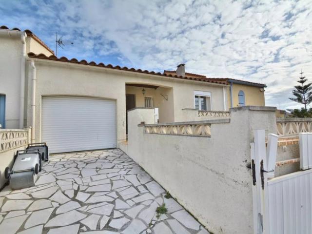 A VENDRE VILLA TRAVERSANTE PLAIN PIED 3 PIECES GARAGE CANET EN ROUSSILLON 66140 PYRENEES ORIENTALES REGION OCCITANIE