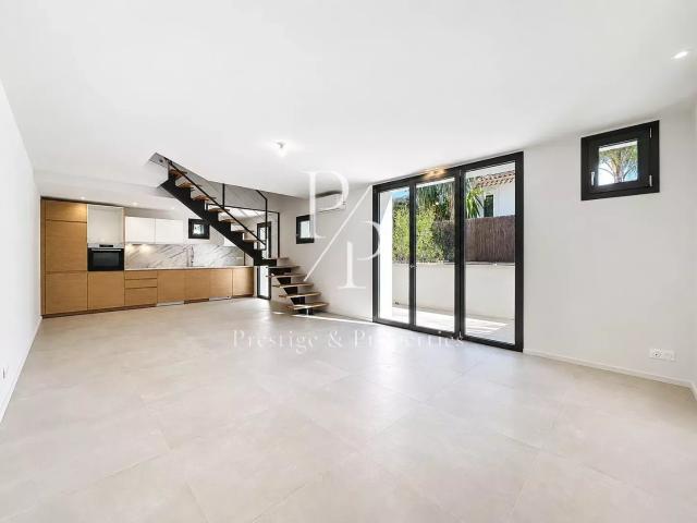 A vendre Villa à pied du vieil Antibes et port Vauban 4. 122m² Antibes