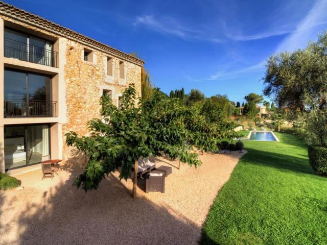 A vendre villa a Vence avec 4 chambres 230m² Vence