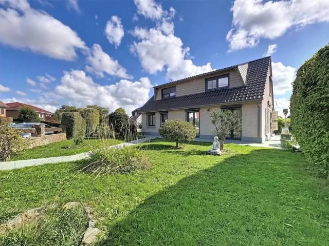 à vendre Villa Bersillies l'Abbaye Le Cousteau