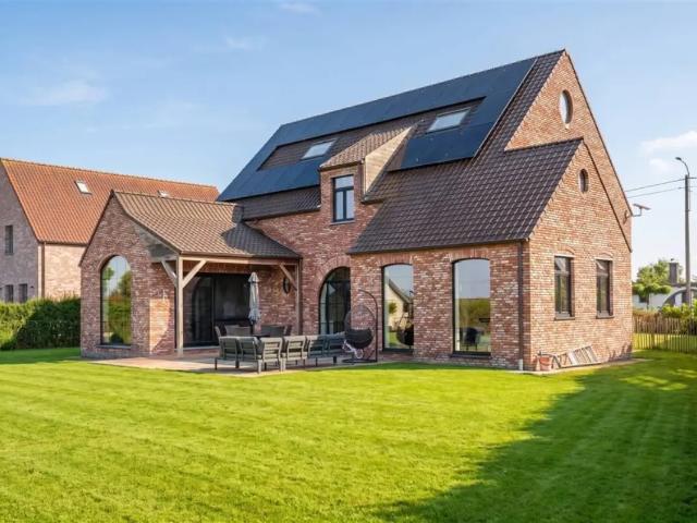 à vendre Villa Celles Rue provinciale