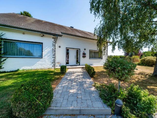 à vendre Villa Chimay Rue Jéricho