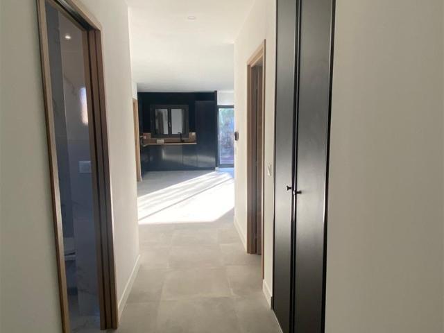 A vendre villa contemporaine de plain pied de 90 m2avec gara. 90m² Ferrals les Corbières