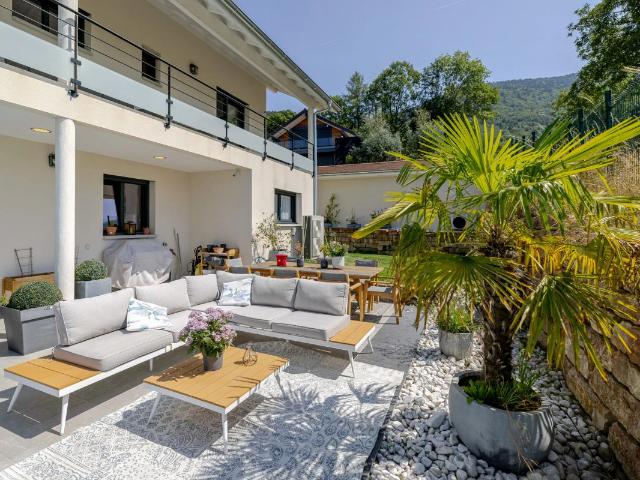 A VENDRE VILLA CONTEMPORAINE EXCEPTIONNELLE AVEC VUE PANORAMIQUE SUR GENÈVE