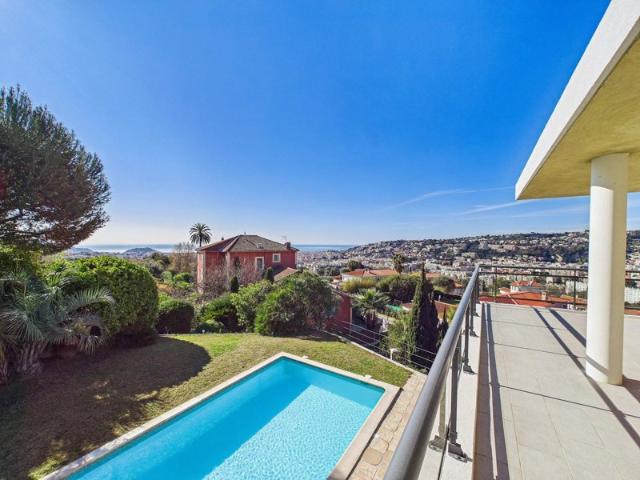 A vendre Villa contemporaine vue mer 4 chambres Nice