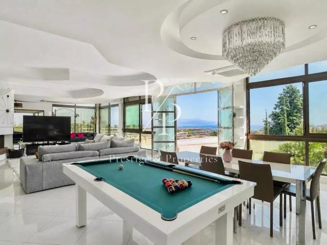 A Vendre Villa Contemporaine Vue panoramique mer et mont. 400m² Cannes