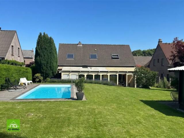 à vendre Villa Cognelée