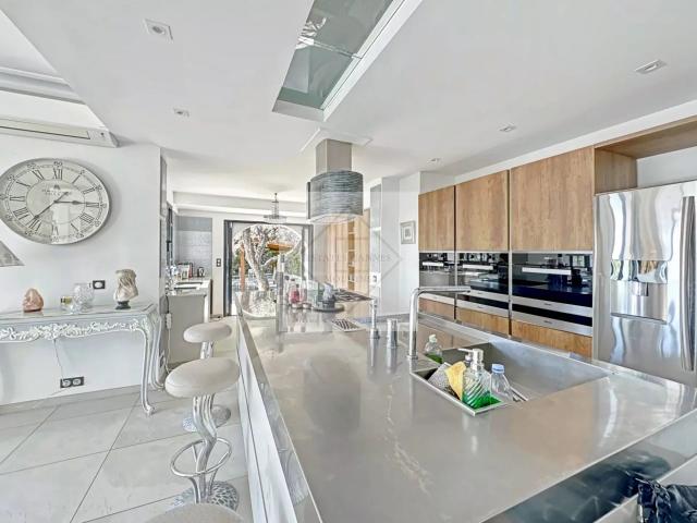 À Vendre – Villa D’Exception À Cannes – Californie – Vue Mer. 373m² Cannes