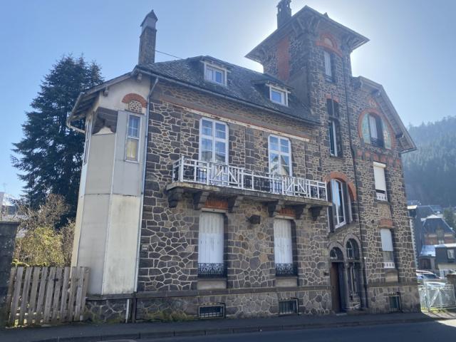 À vendre Villa d'architecte historique au Mont Dore, Massi