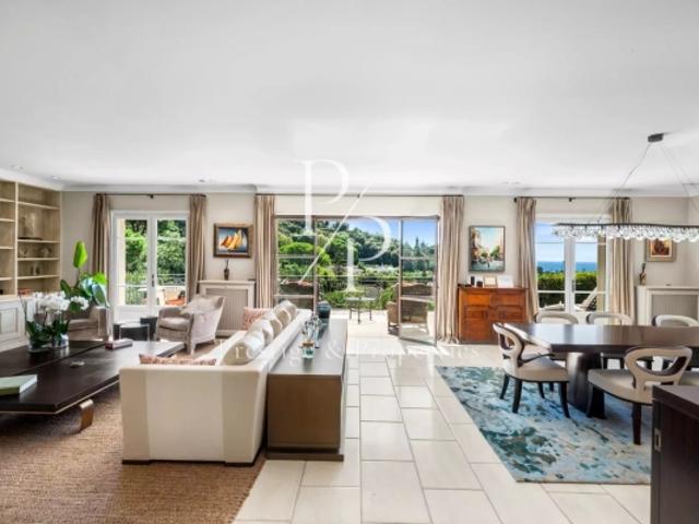 A vendre Villa de charme Toscane Vue mer et collines panoramique Cannes Californie