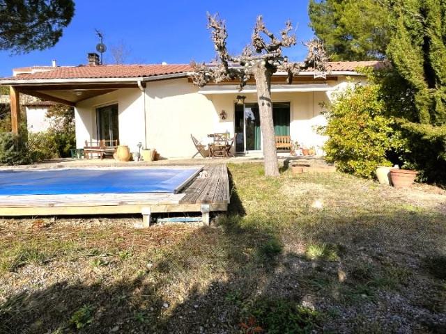 A Vendre Villa De Plain Pied Piscine Jardin de 1000m2 Limoux 110m² Limoux