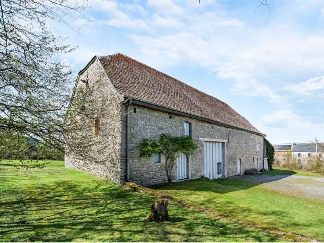 à vendre Villa Humain Rue de Thys