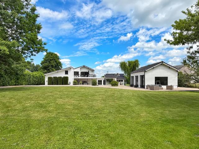 à vendre Villa La Bruyère Rue de Sclef